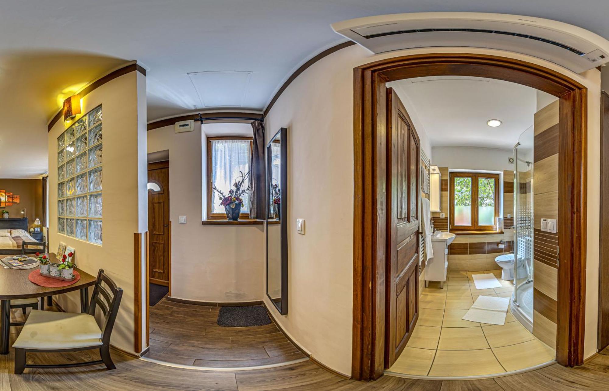 Napraforgo Wellness Haz Es Panzio Bed & Breakfast เปตช์ ภายนอก รูปภาพ