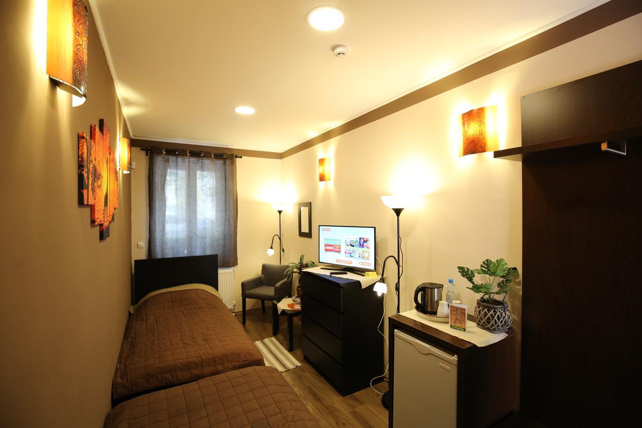 Napraforgo Wellness Haz Es Panzio Bed & Breakfast เปตช์ ภายนอก รูปภาพ